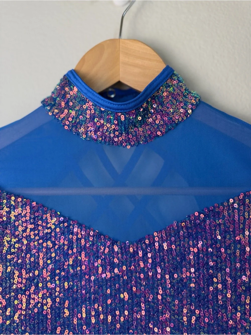 Weissman sparkling blue